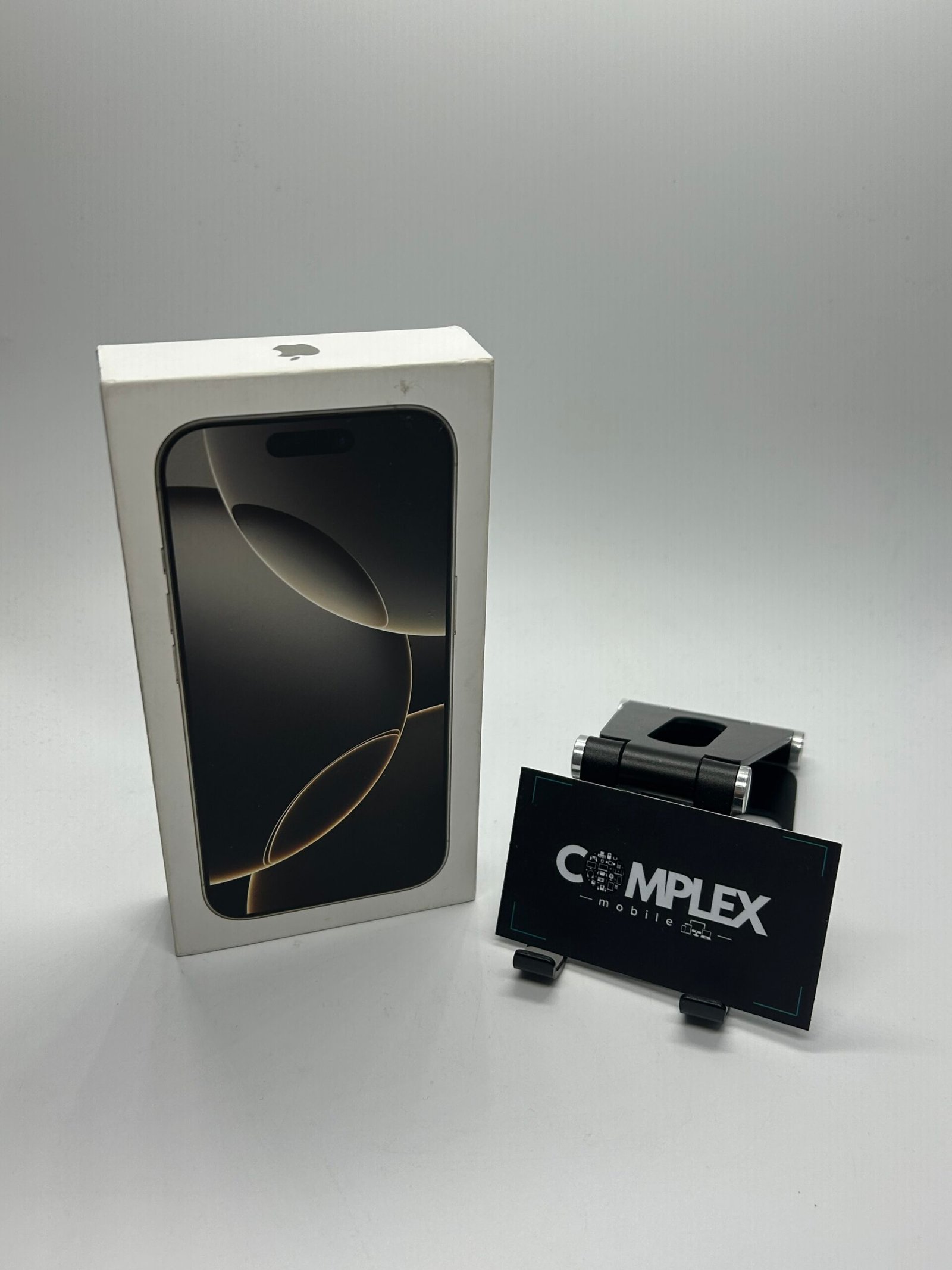 Apple iPhone 16 Pro, 128GB, 5G, Natural Titanium