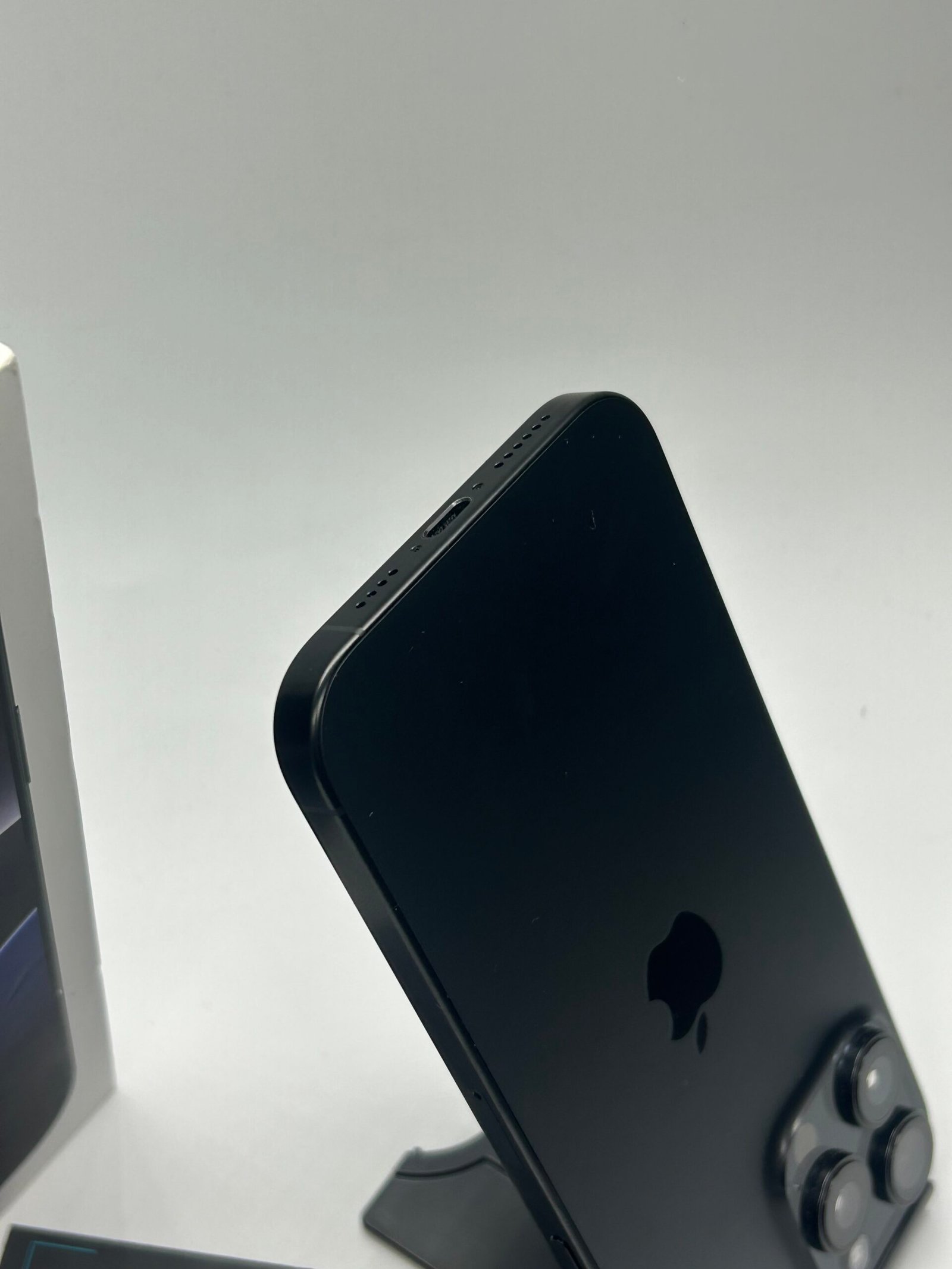 Apple iPhone 16 Pro MAX, 512GB, 5G, Black Titanium - Imagine 4