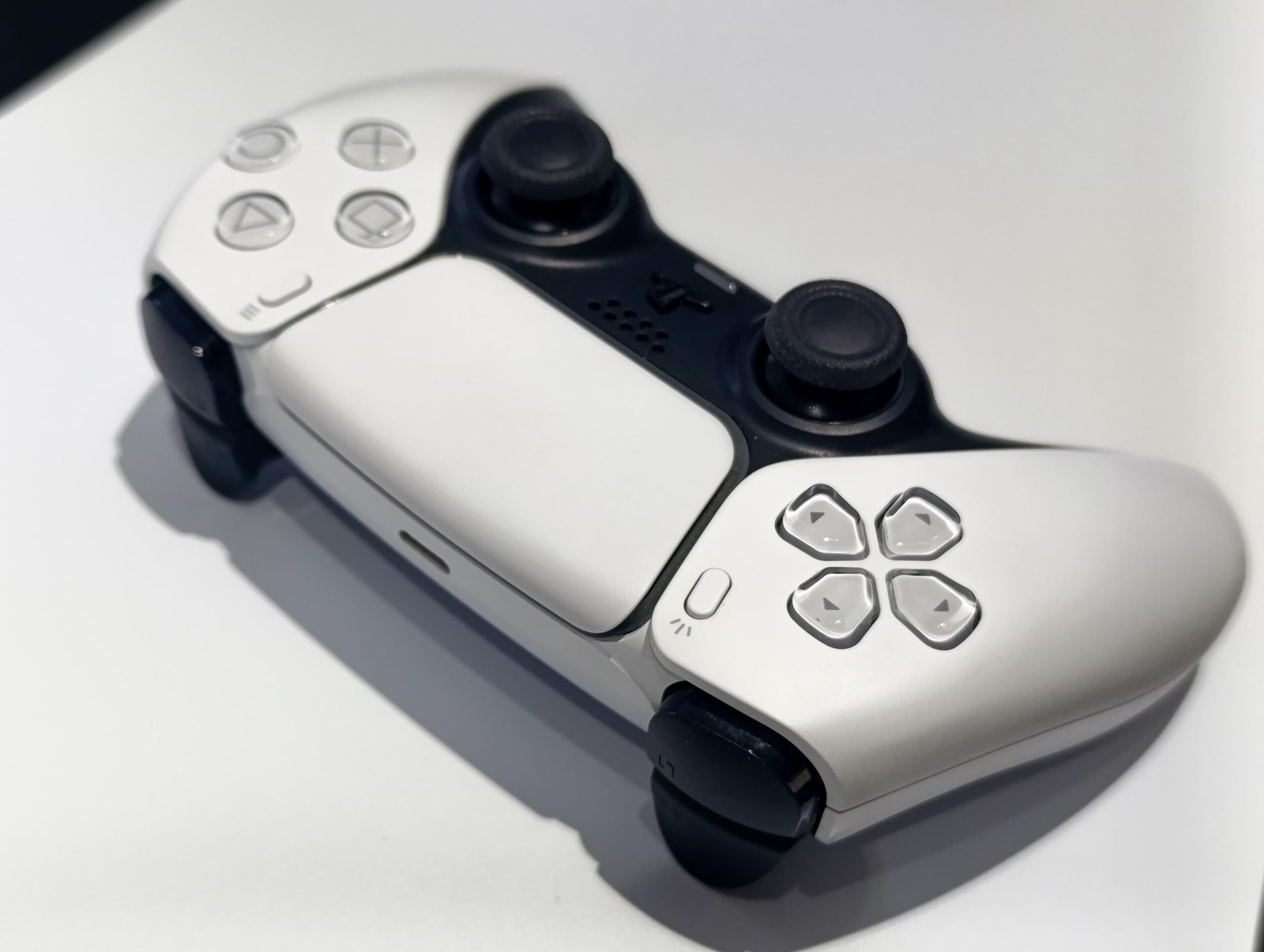 PlayStation 5 - Disk Edition - 1 Controller - Imagine 3
