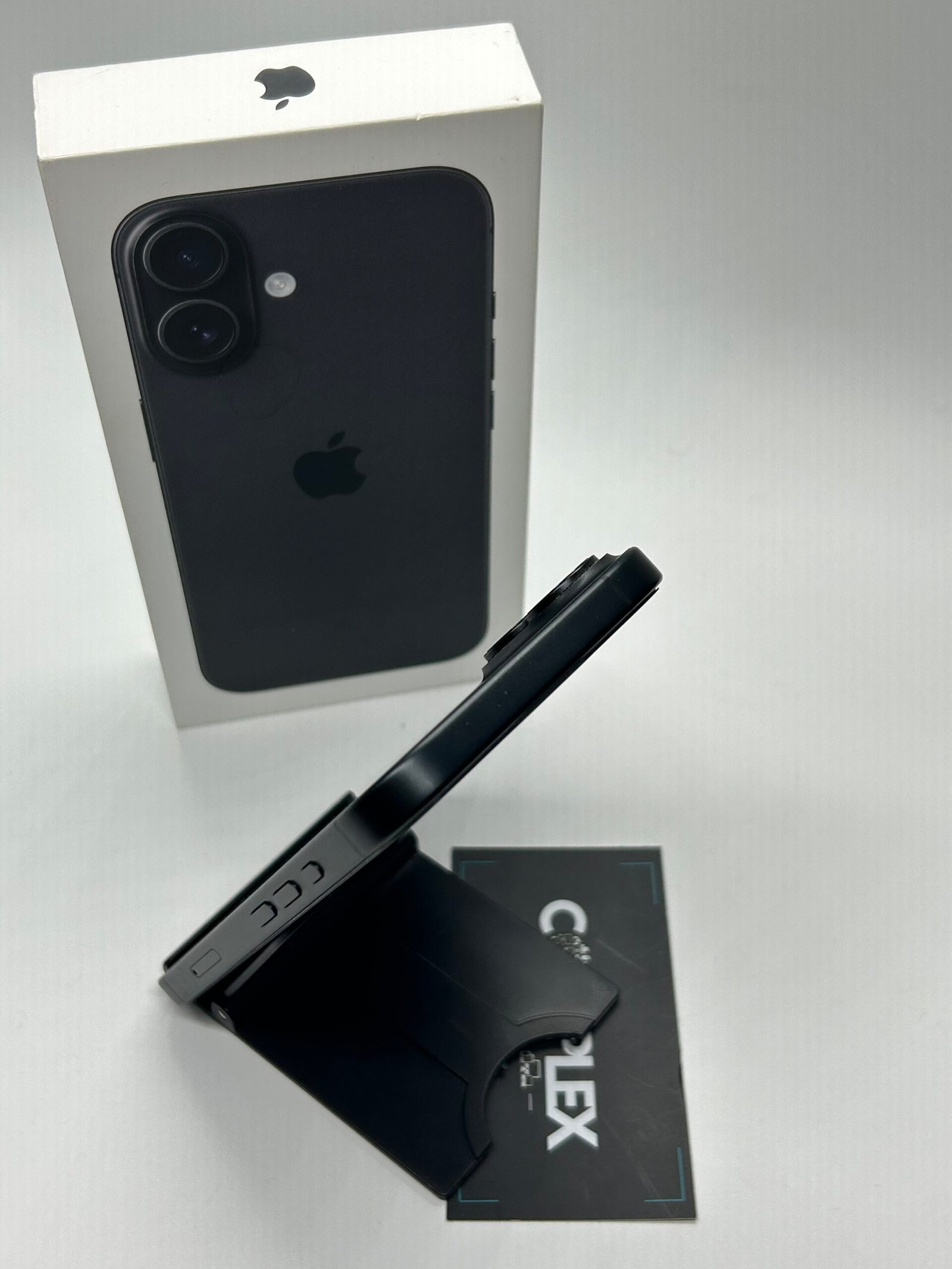 Apple iPhone 16, 128GB, 5G - Imagine 3