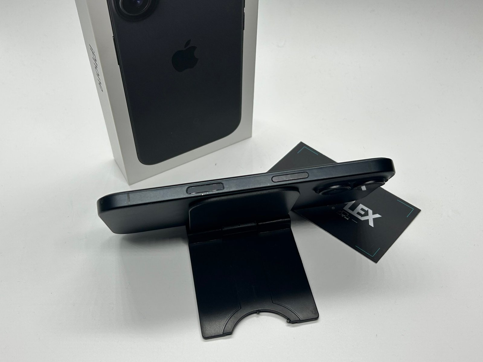 Apple iPhone 16, 128GB, 5G - Imagine 6