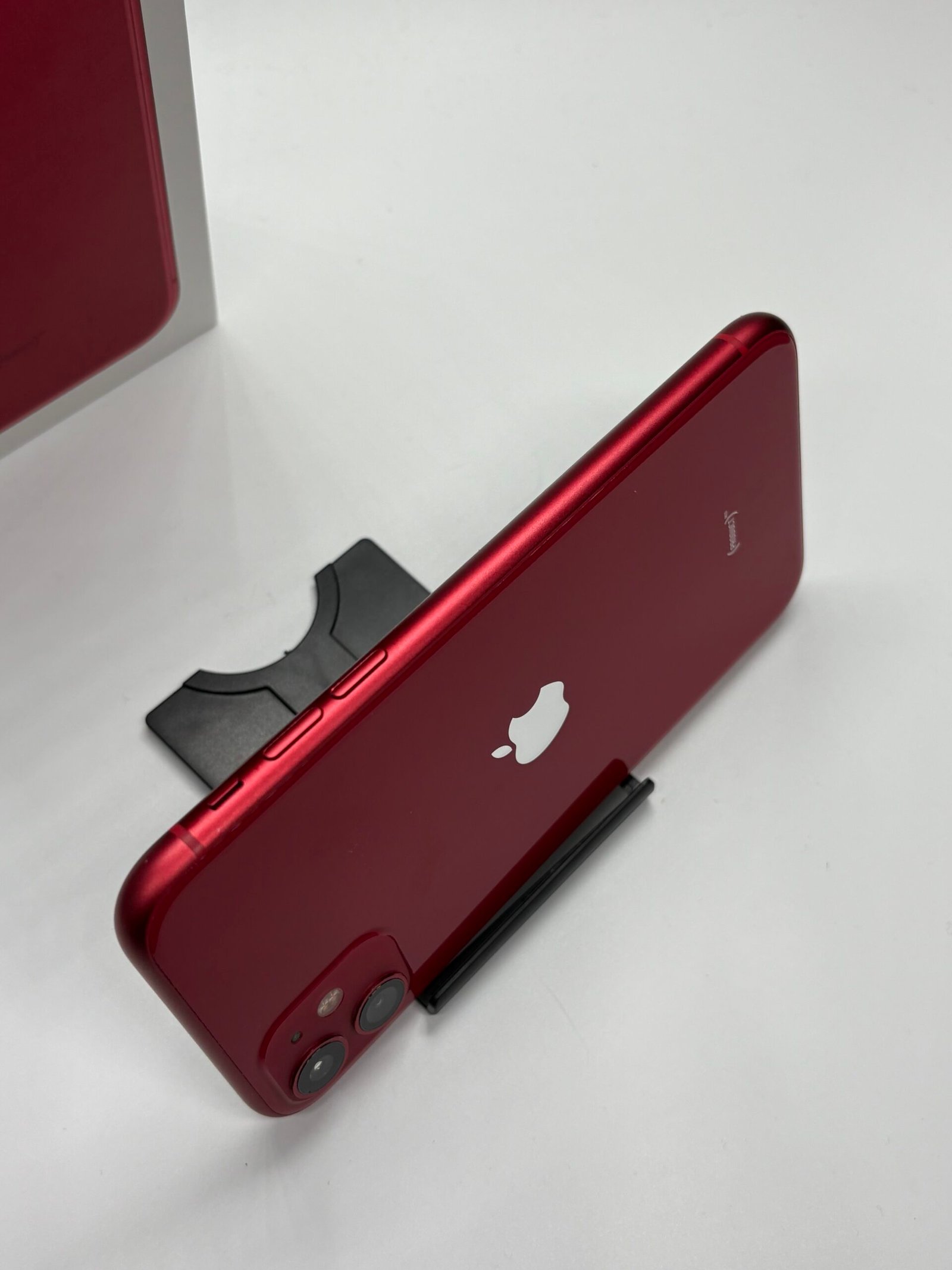 Apple iPhone 11, 128GB, Red - Imagine 6