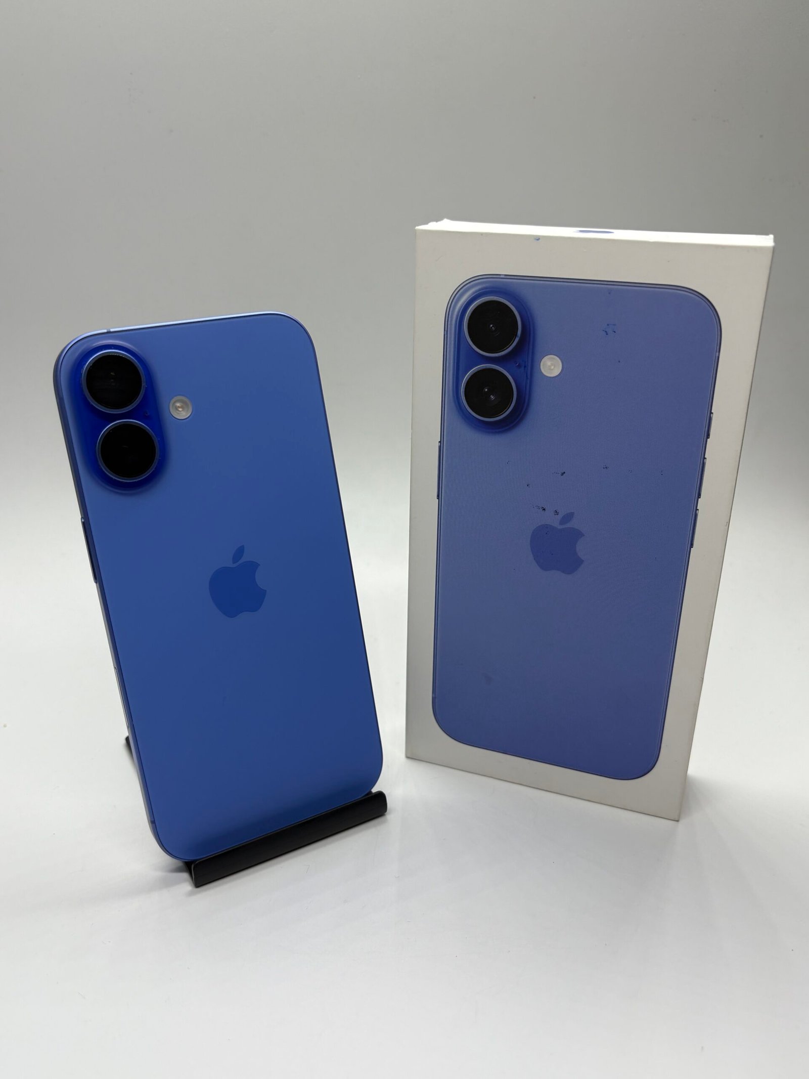 Apple iPhone 16, 128GB - Ultramarine