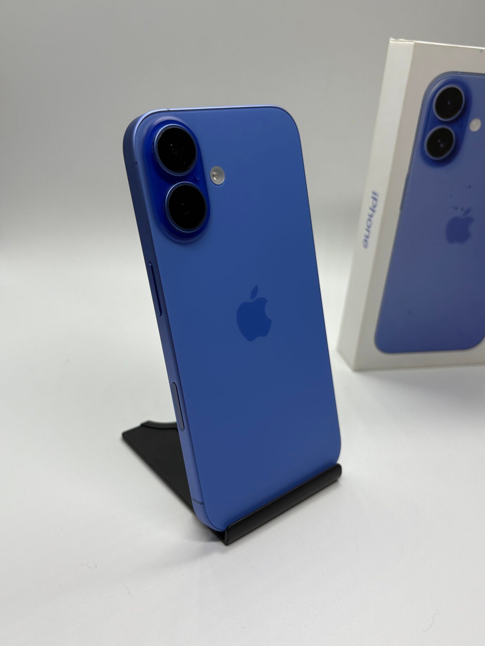 Apple iPhone 16, 128GB - Ultramarine - Imagine 2