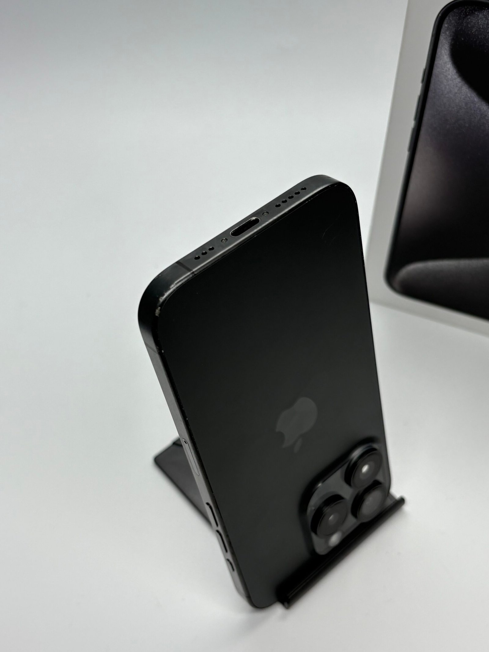 Apple iPhone 15 PRO, 512GB, 5G, Black Titanium - Imagine 5