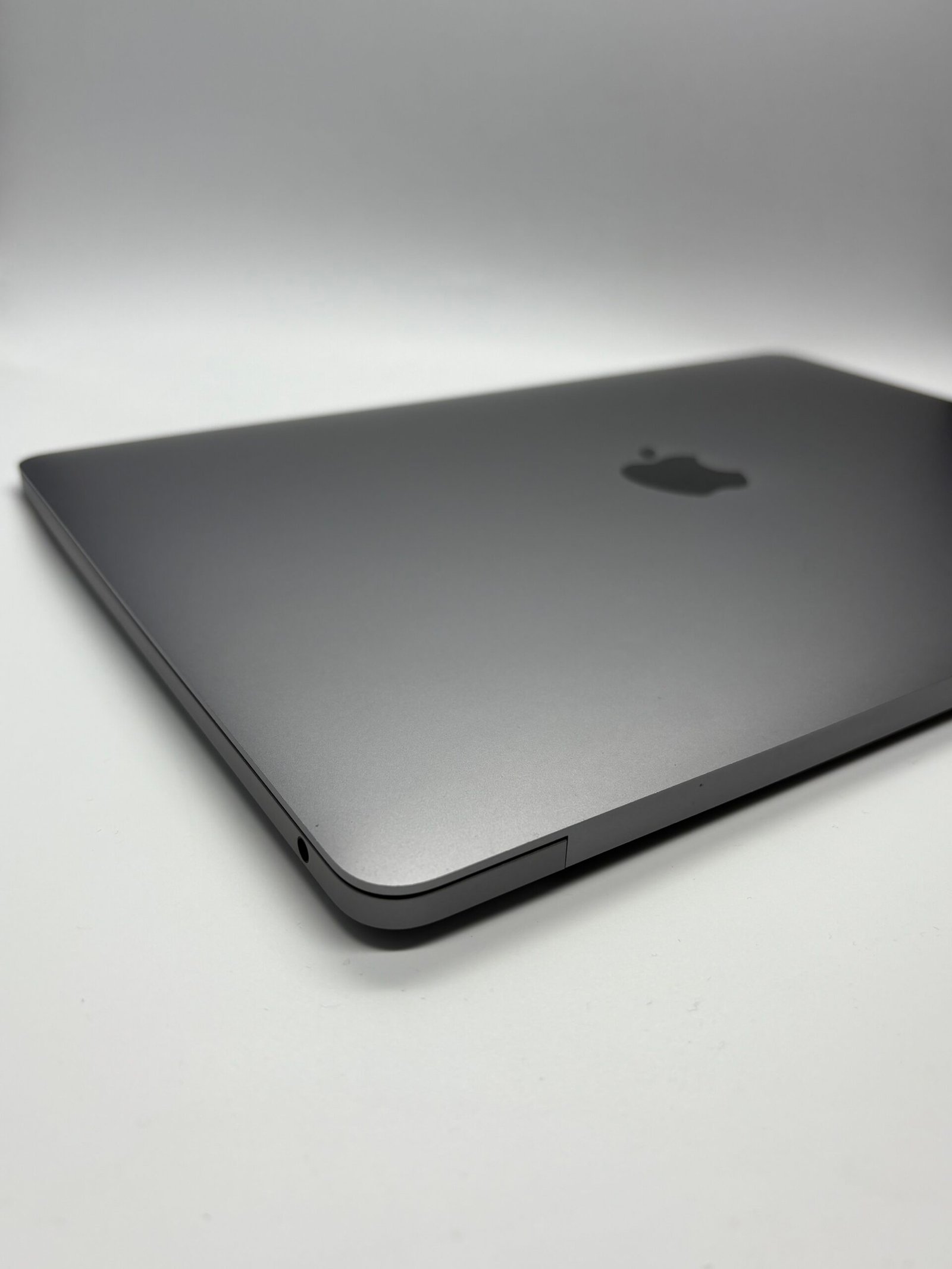 MacBook Pro 13" 2020 cu procesor M1 (Model A2338) - Imagine 5