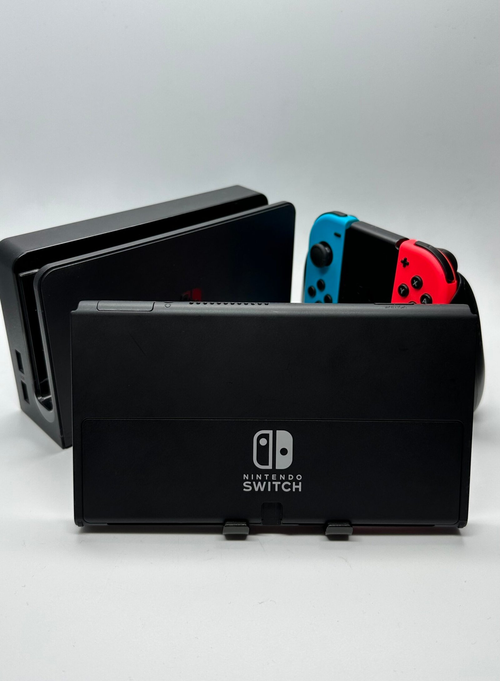 Nintendo SWITCH OLED - Blue-Red Joycon - Imagine 3